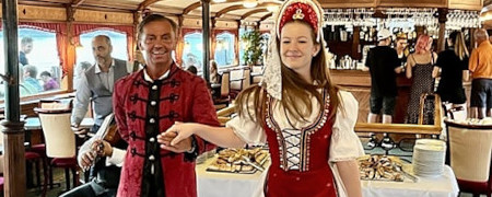 Budapest Schifffahrt mit Abendessen Budapest Schifffahrt mit Abendessen