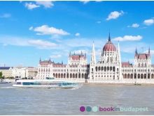 Confrontando le crociere sul Danubio a Budapest 